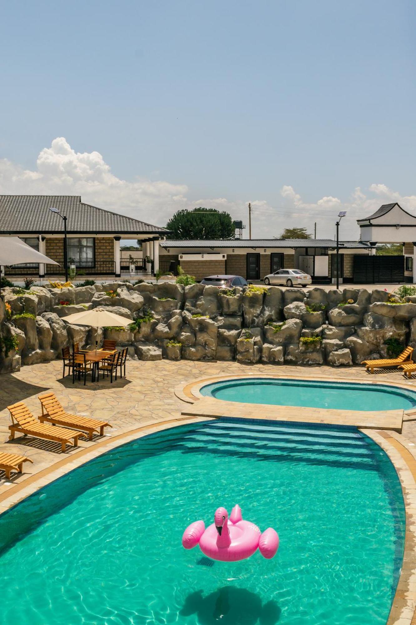 Avian Court Penthouse Aparthotel Naivasha Exterior foto